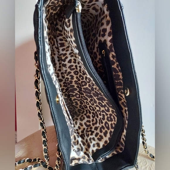 Mossimo Tote Bag - Picture 4 of 10